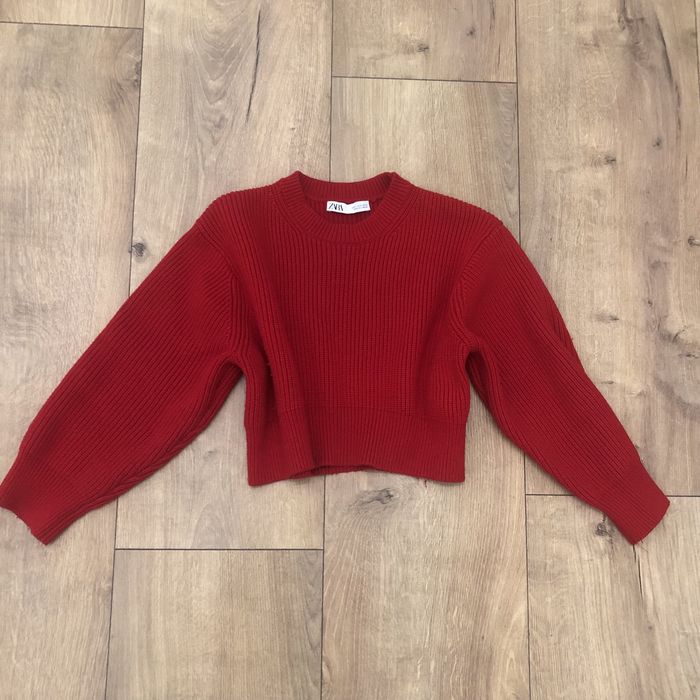Zara червен пуловер