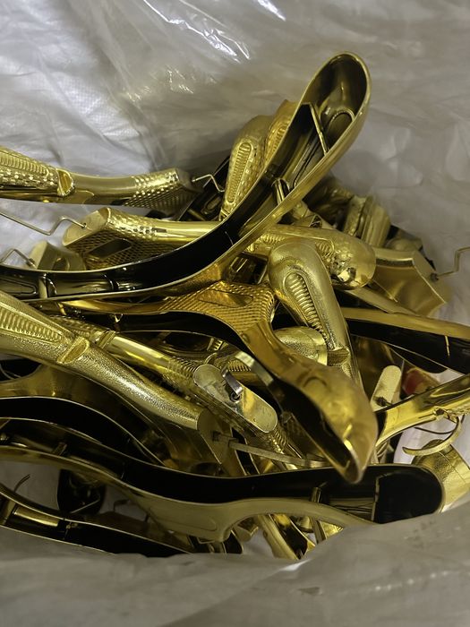 Продам вешалки для магазина