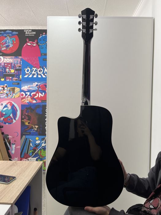 Гитара акустическая