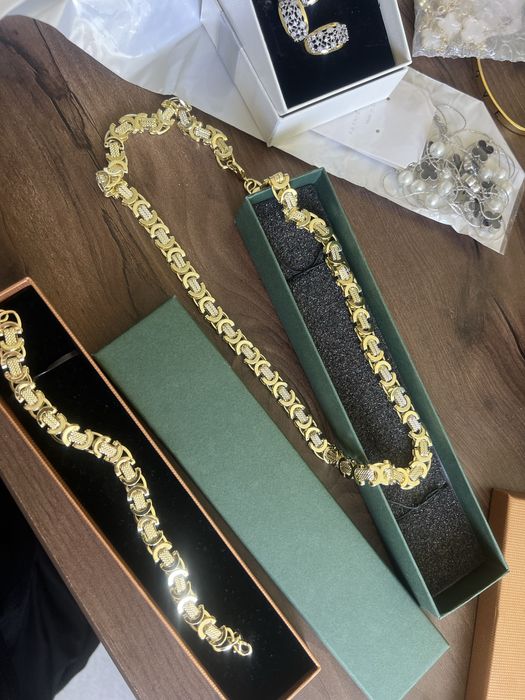 продается цепочки и набор