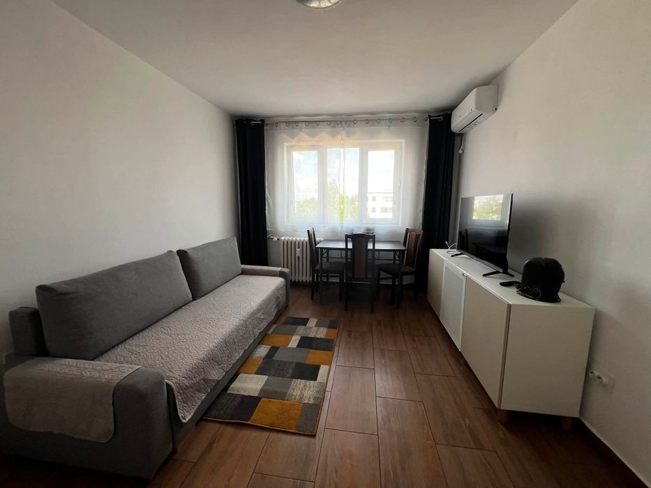 Propietar inchiriez apartament zona INTIM