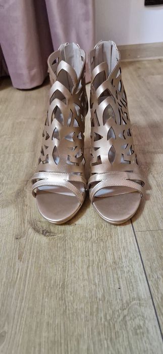 Sandale noi ,toc 10 cm