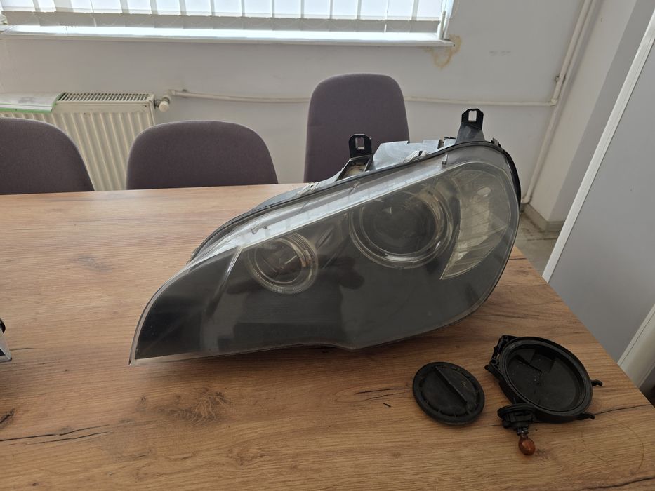 Faruri / stopuri BMW E70