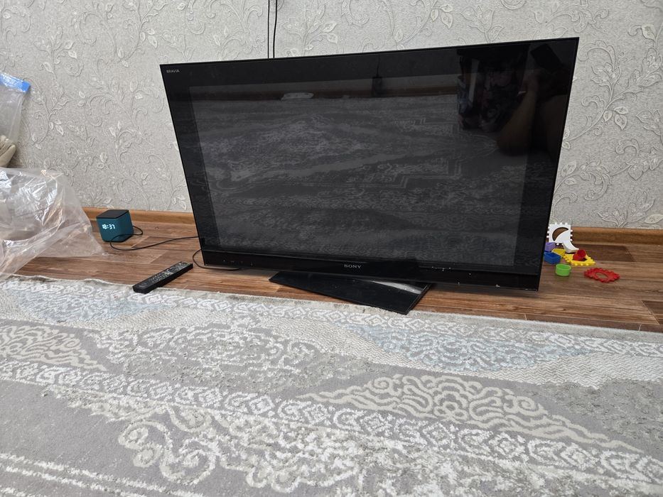 Телевизор продам
