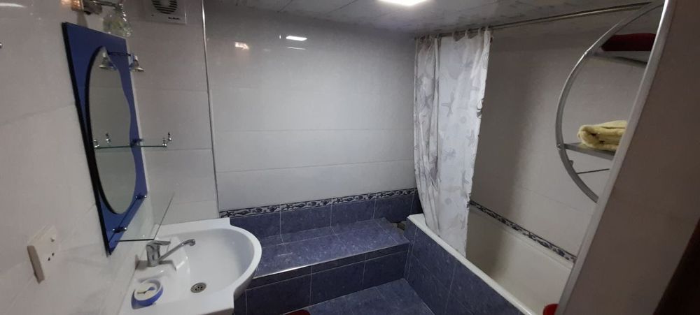 Сдаётся дом с удобствами, на Монреса