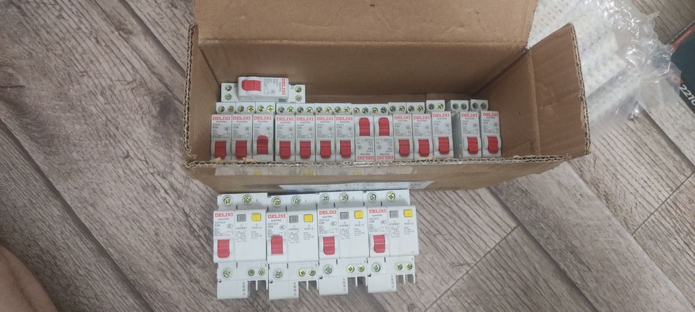 Продам адаптер и автоматы 25С