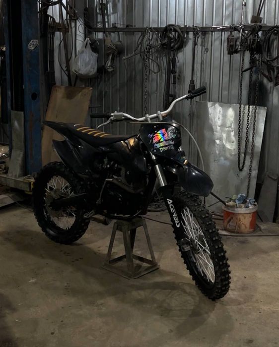 Продам эндуро 250 куб