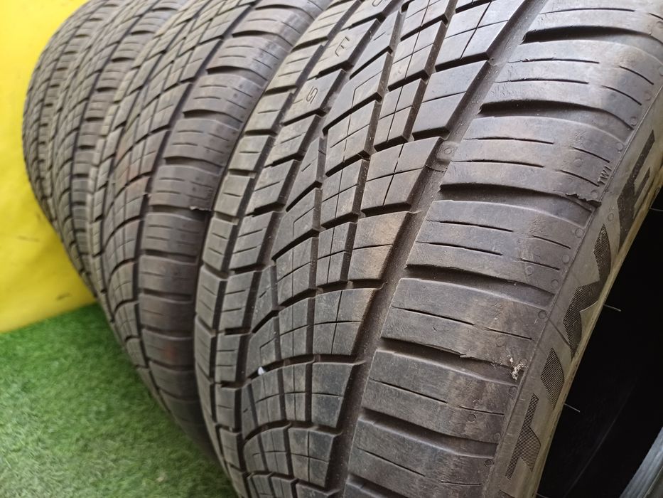 Шины 245/45 R17 Continental комплект.