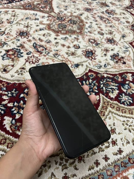 Samsung A10 4G  За 250.000 сум