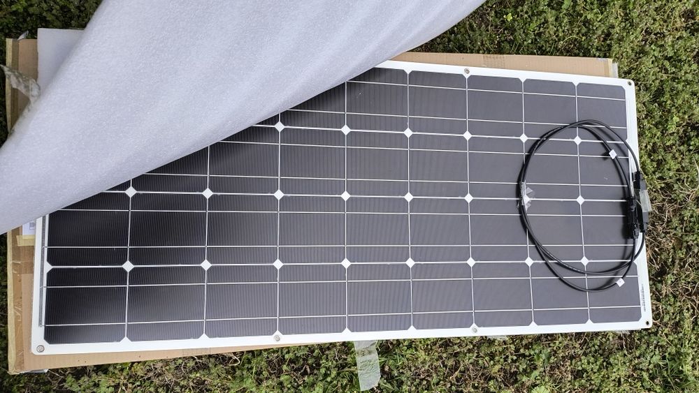 Panou solar fotovoltaic monocristalin flexibil 100W, 18V