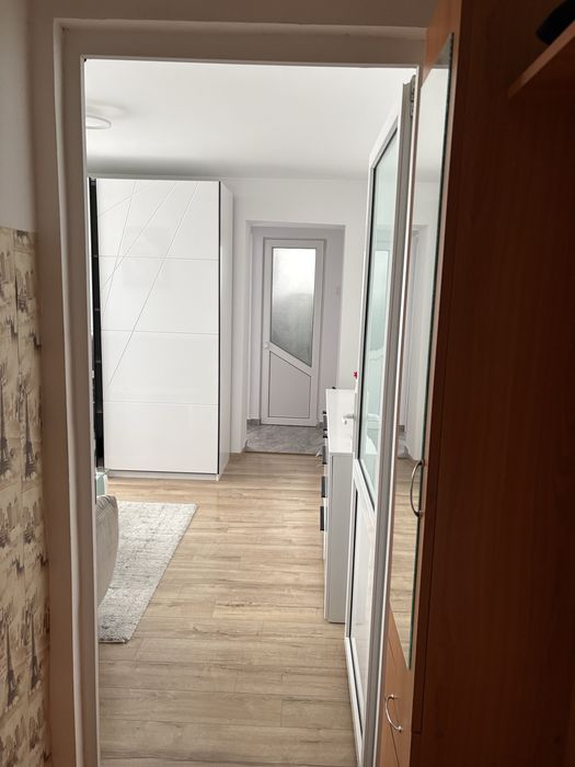 Inchiriez apartament 2 camere