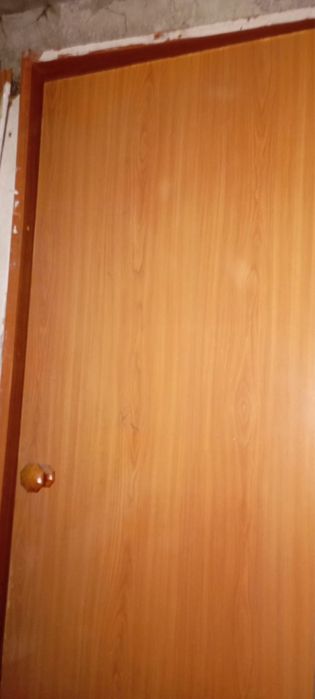 Продается двери.