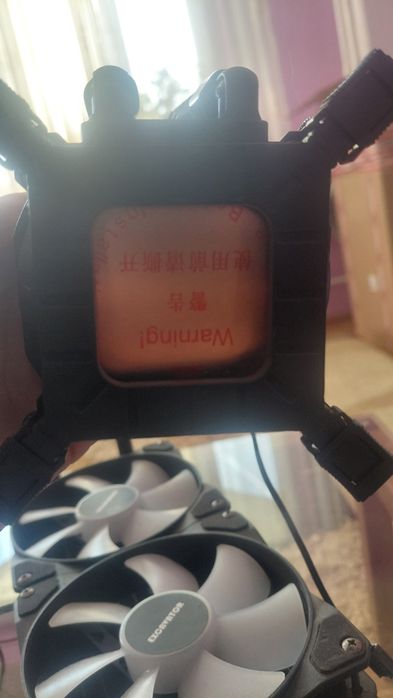 Cooler pe lichid excavator NOU