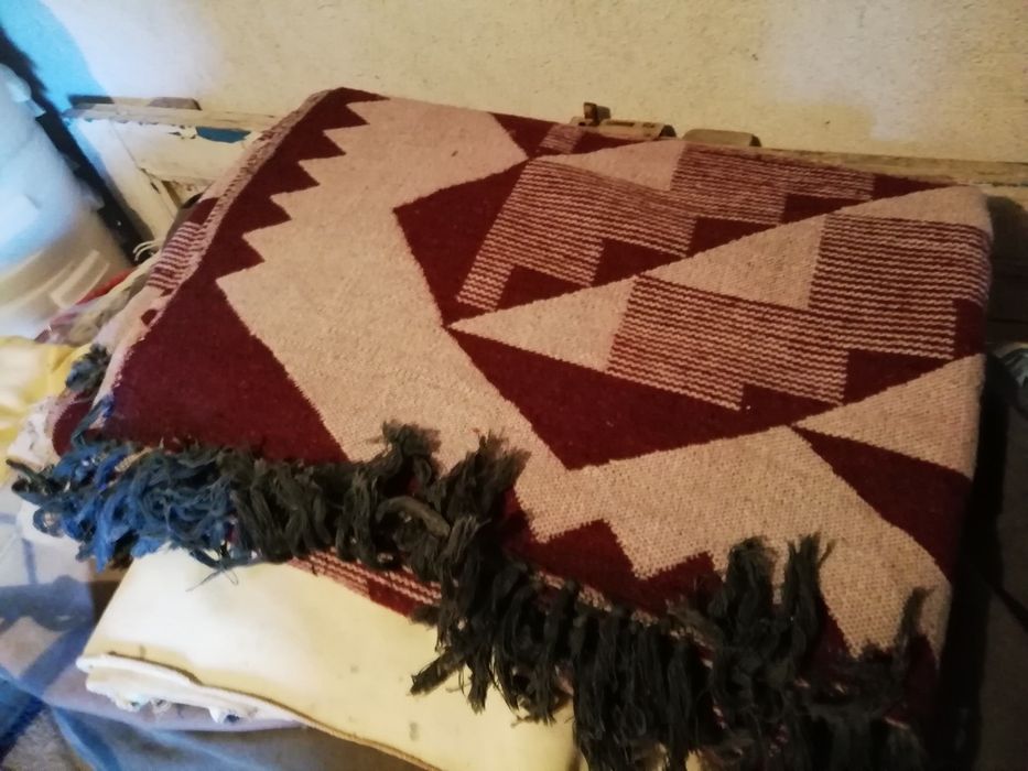 български килим 250 .на 220.см