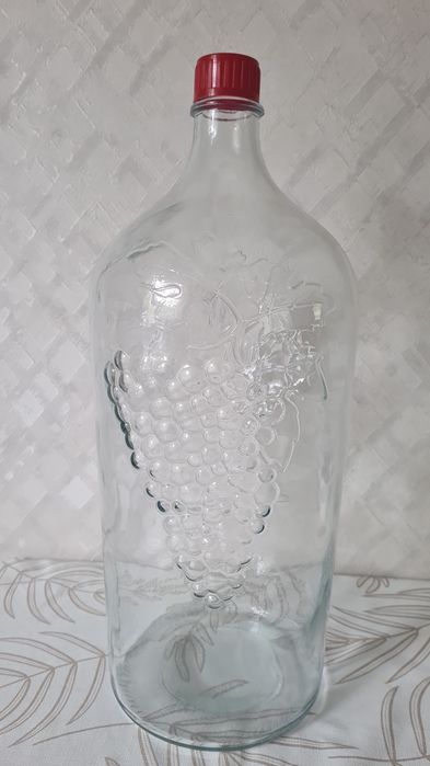 Продам стеклянный бутыль