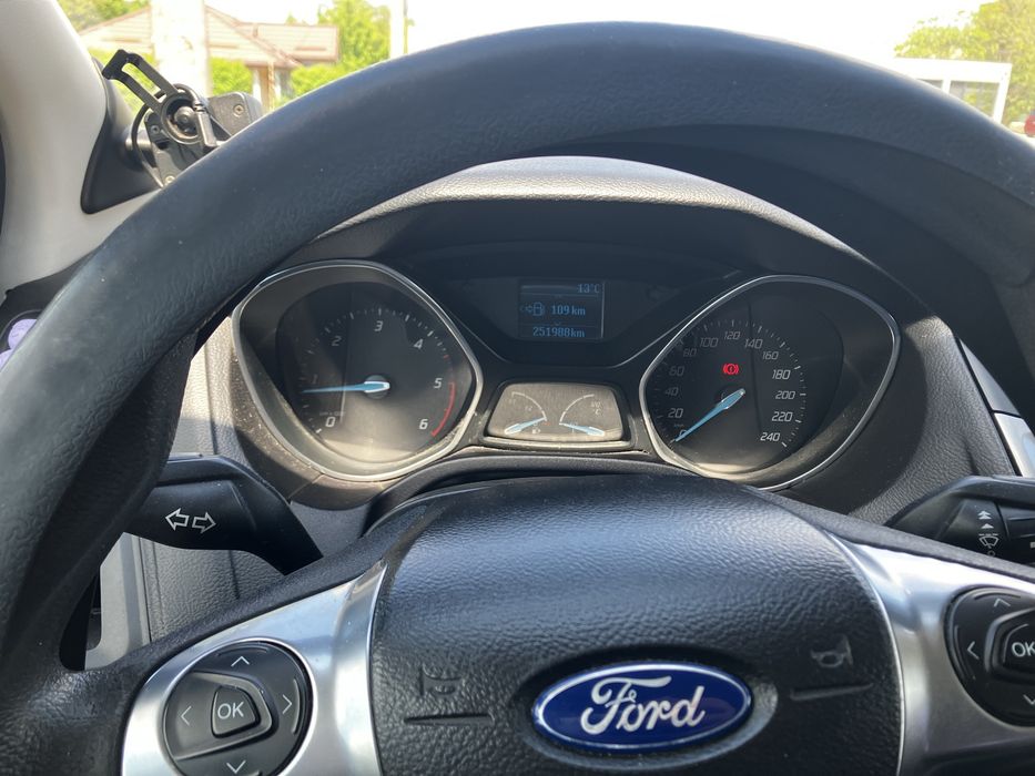 FORD Focus 2011 — imagine 3