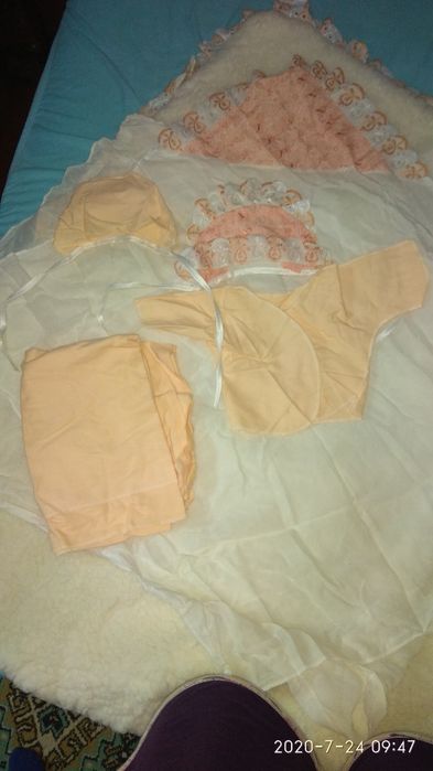 Продам детские конверты