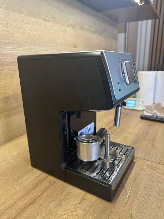 Еспресо кафемашина Delonghi