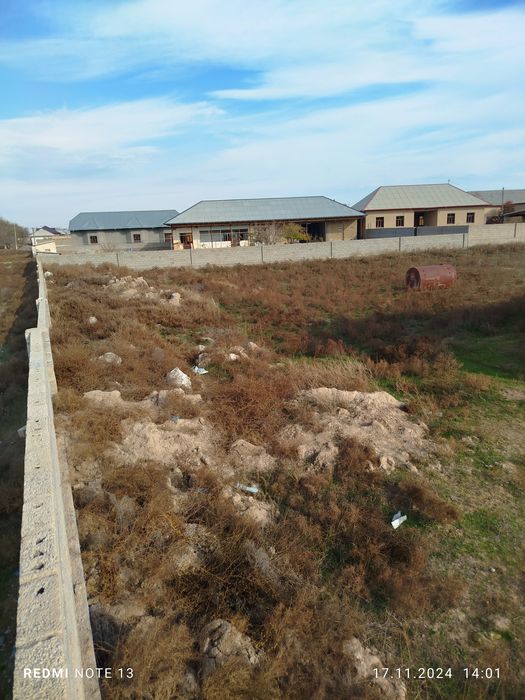 Hovli sotiladi 70 sotix