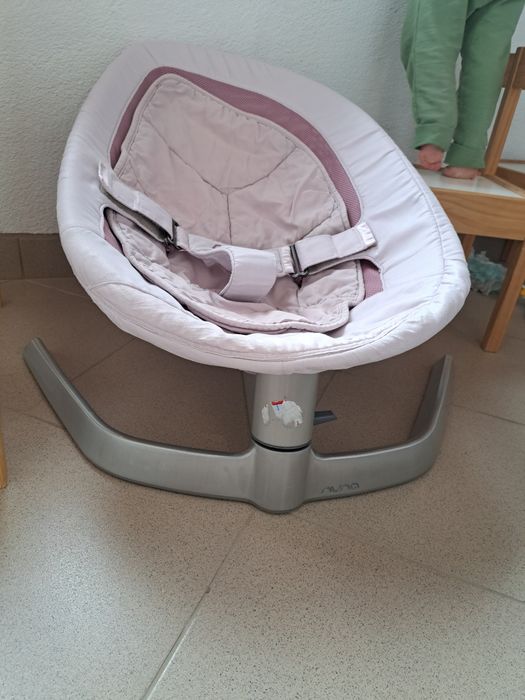 Nuna leaf бебешка люлка / шезлонг