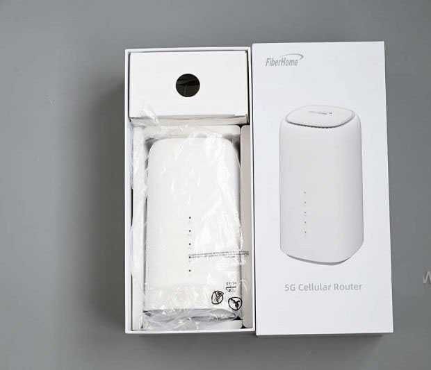 Рутер - FiberHome LG6121F 4G/5G SIM - Dual Band 2.4 GHZ/5.0 GHZ