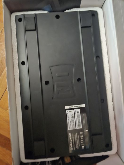 Native Instruments Machine Mikro Mk2