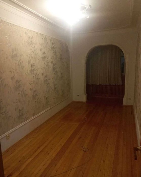 Квартира на Караташ-Медиапарк 4/5/9 общ пл 95м ,балкон 2*6