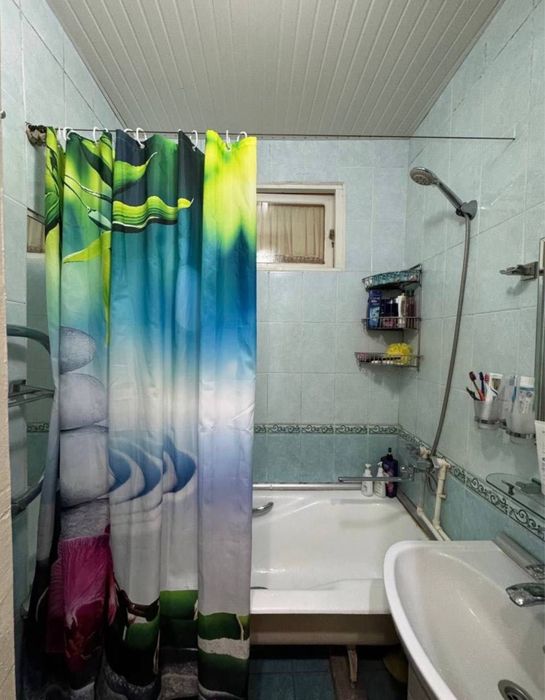 Продается 3/2/4 ком квартира куйлюк 1 кирпич дом