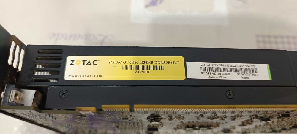 Placa video gaming Zotac GTX 580 Artefacte...