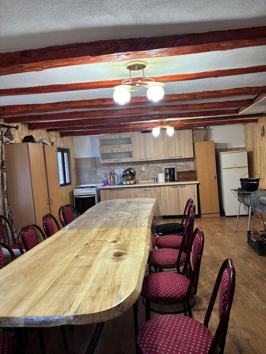 Disponibilă și de Paște Cabană  cu ciubăr  drumeții