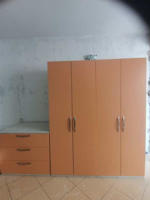 Гардероби 2 бр и скрин 1 бр