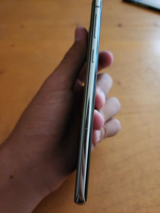 Samsung s10 narxi