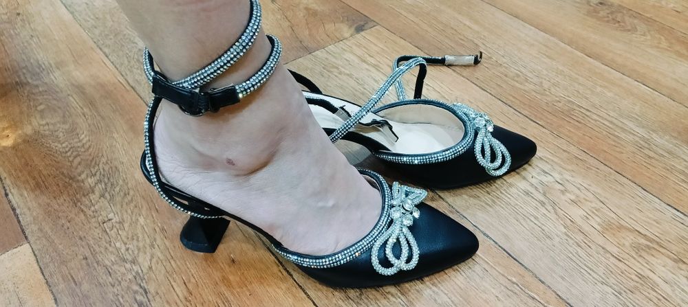 Продам новые туфли