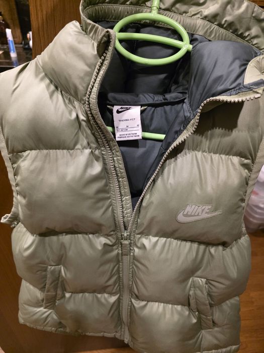 Детски елек Nike + детски маратонки Nike DN