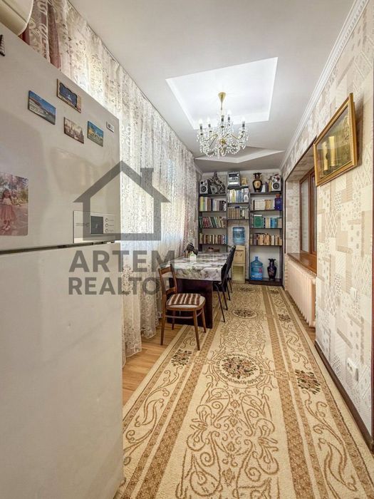 5/2/4 100м2 Буюк Ипак Йули Генерал Петрова массив/ Кирпич , 77 СЕРИЯ.