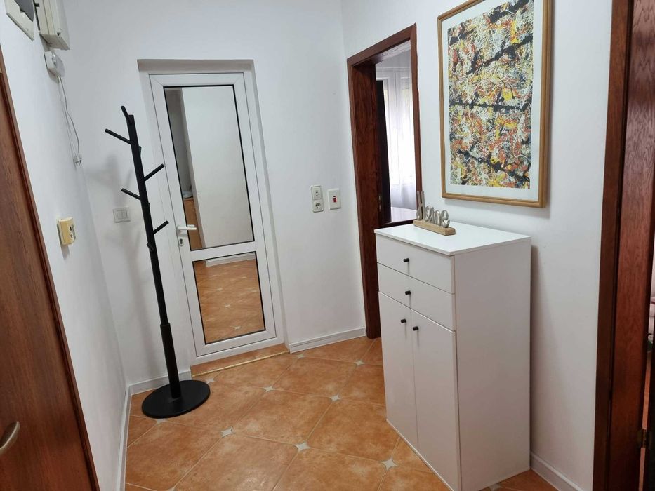 Дава се под наем Тристаен апартамент в Бургас, Изгрев - 70 кв.м за 650 € - Снимка #4