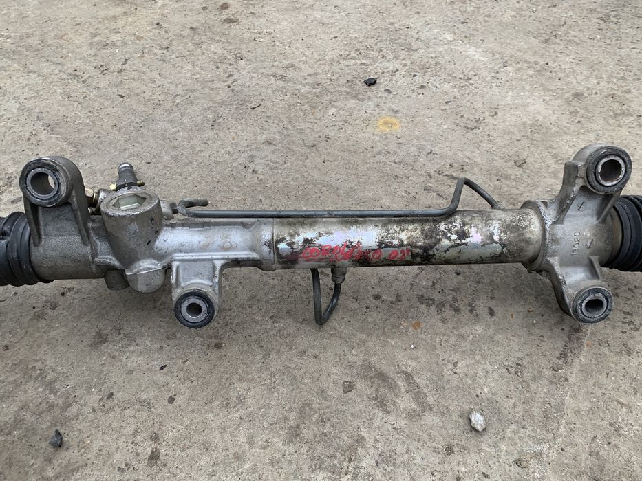Caseta de directie toyota corola verso an 2002