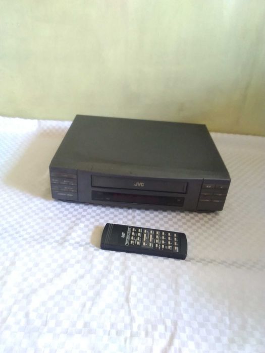 Видео рекордер JVC HR-J1200A