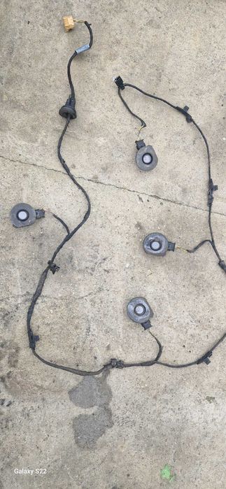 Senzorii parcare o  instalație  Audi A4 B9 și Audi A5 F5 cod 8w0971095