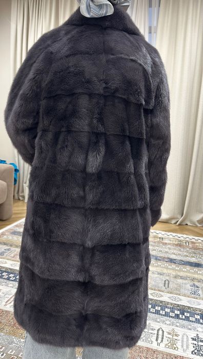 Продам норковую шубу