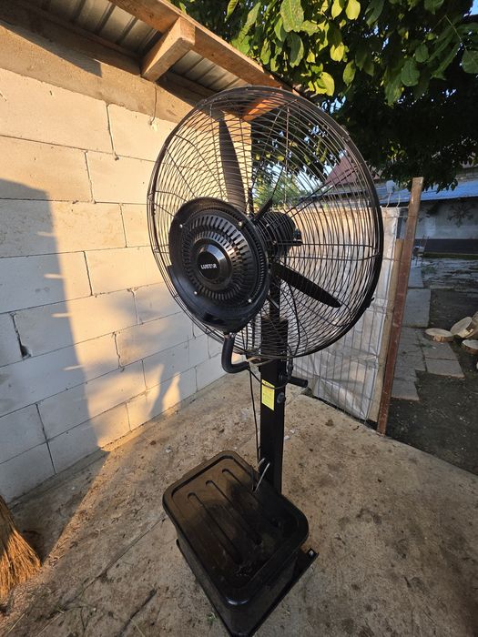 Ventilator cu pulverizaror