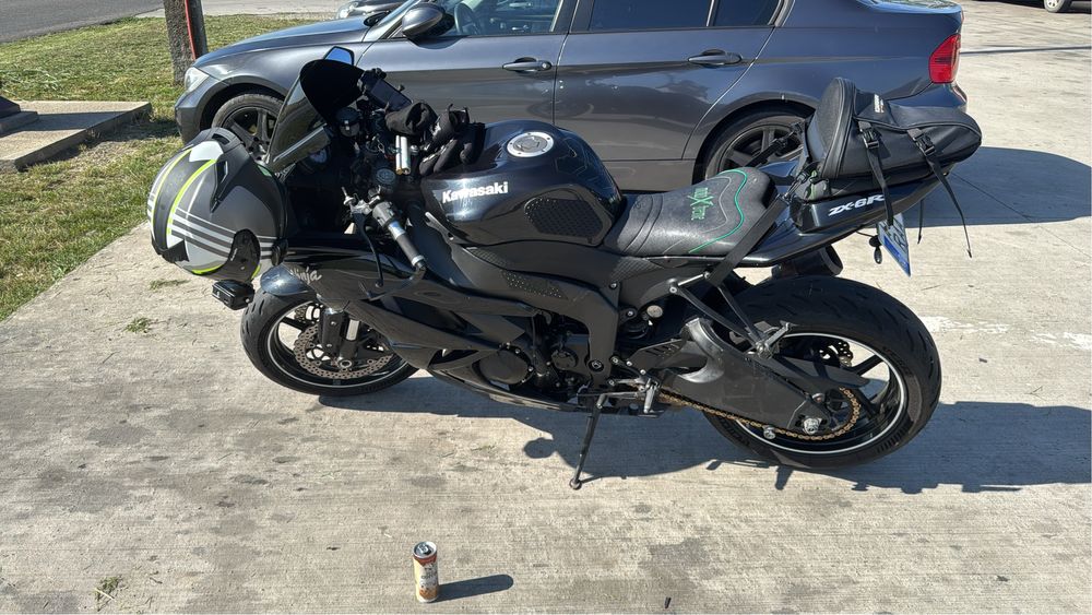 Kawasaki ZX-6R an de fabricatie 2009, vand sau schimb cu naked sau adv