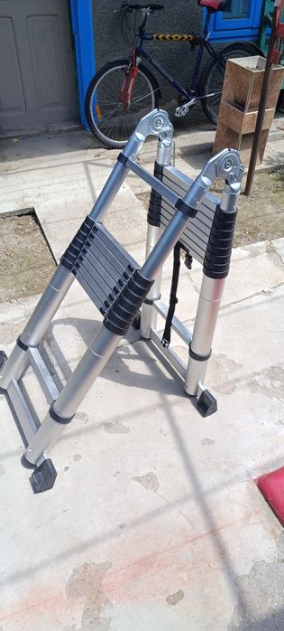 Scară aluminiu extensibilă