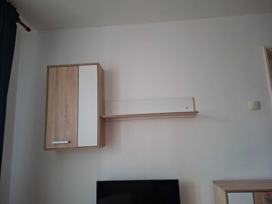 Set de mobilier din pal pentru living si dormitor.