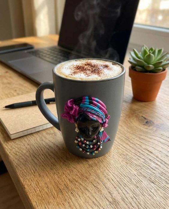 Căni lucrate manual