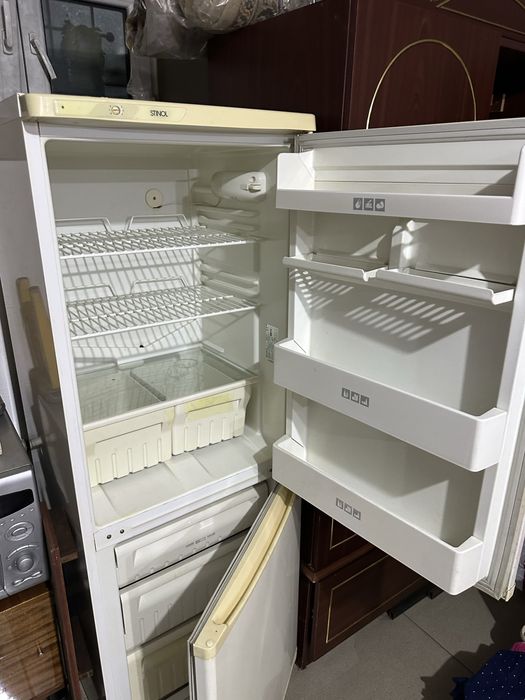 Продам рабочий холодильник