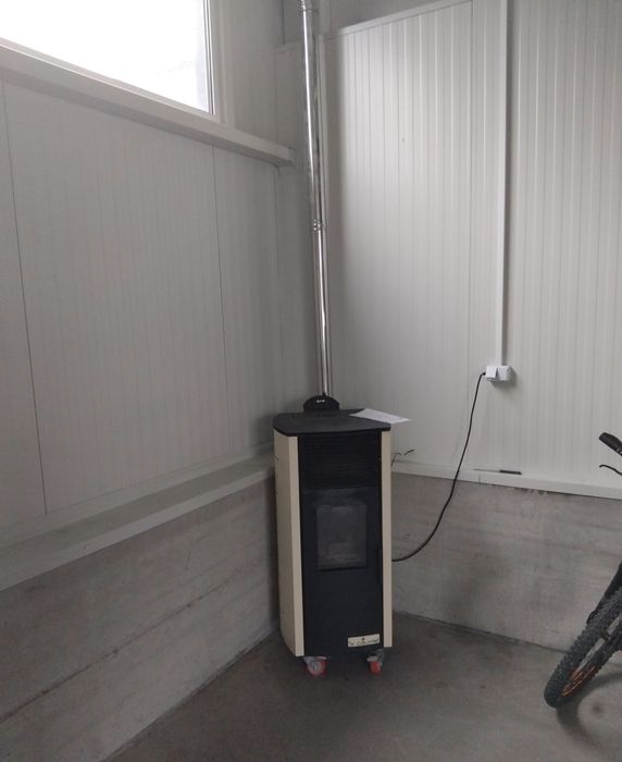 Отдава под наем автосервиз в гр.Дупница