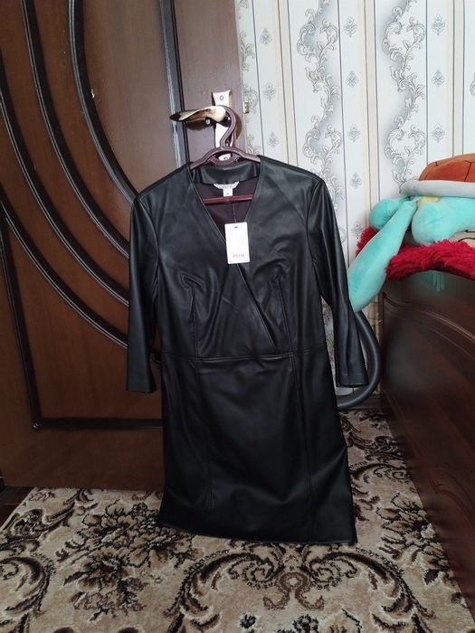 Одежды (kiyimlar ayollar va qizlar uchun)