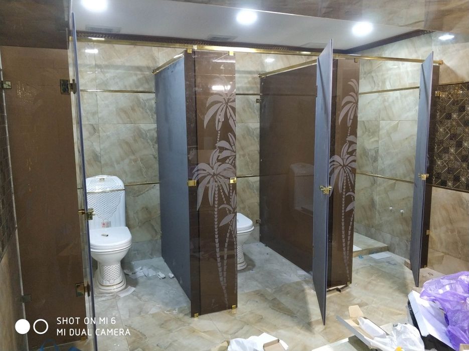 Изготовление и установка стеклянной дверей и витражей из 1 см стйокл