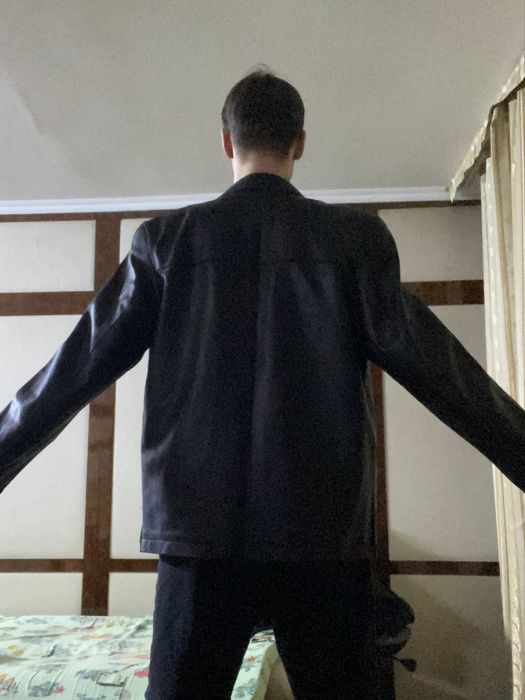 Куртка черная на весну